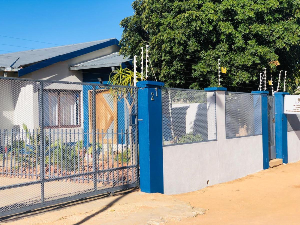 Mo-Nize Villa Guesthouse Otjiwarongo Ngoại thất bức ảnh