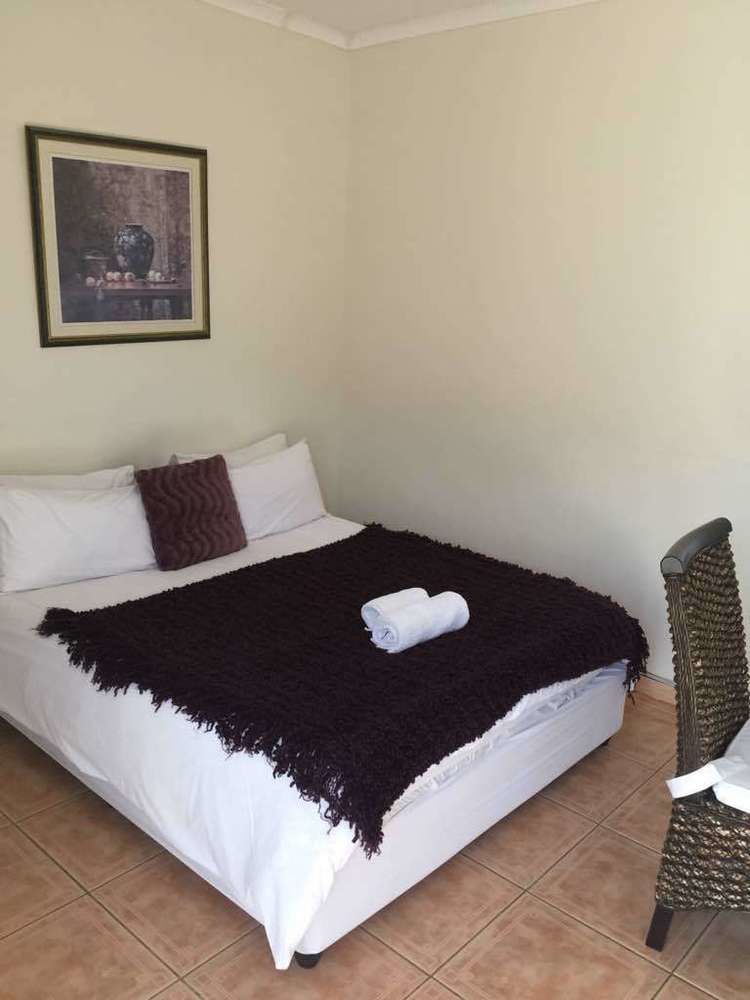 Mo-Nize Villa Guesthouse Otjiwarongo Ngoại thất bức ảnh